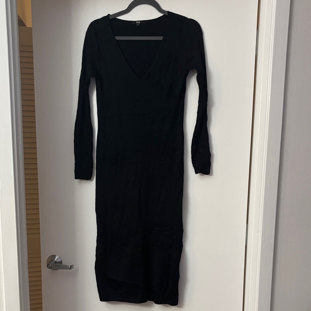 Uniqlo Wool Blend Size S Black Long Sleeve Dress